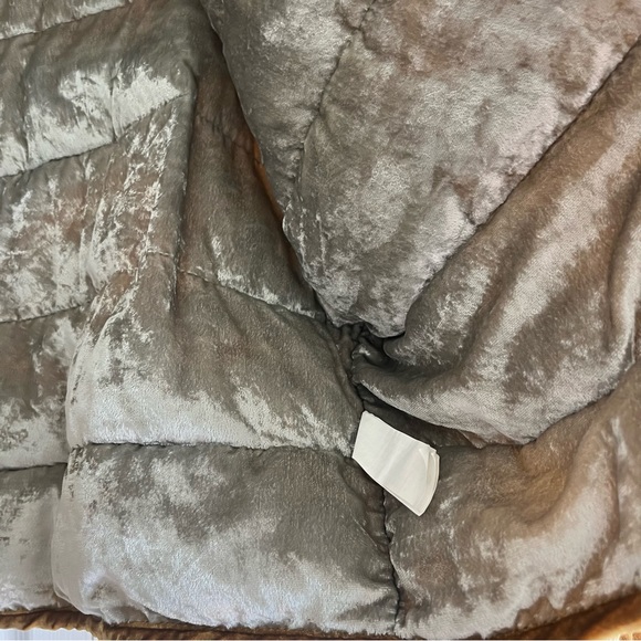 Like-new STOOSH reversible gold and silver jacket - Picture 7 of 11